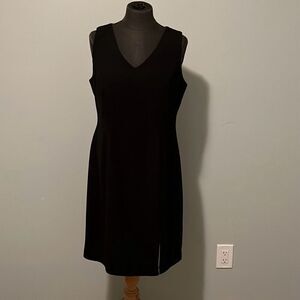 Modern Me Elements Women's Black Sleeveless V-Neck Sheath Dress Size 10